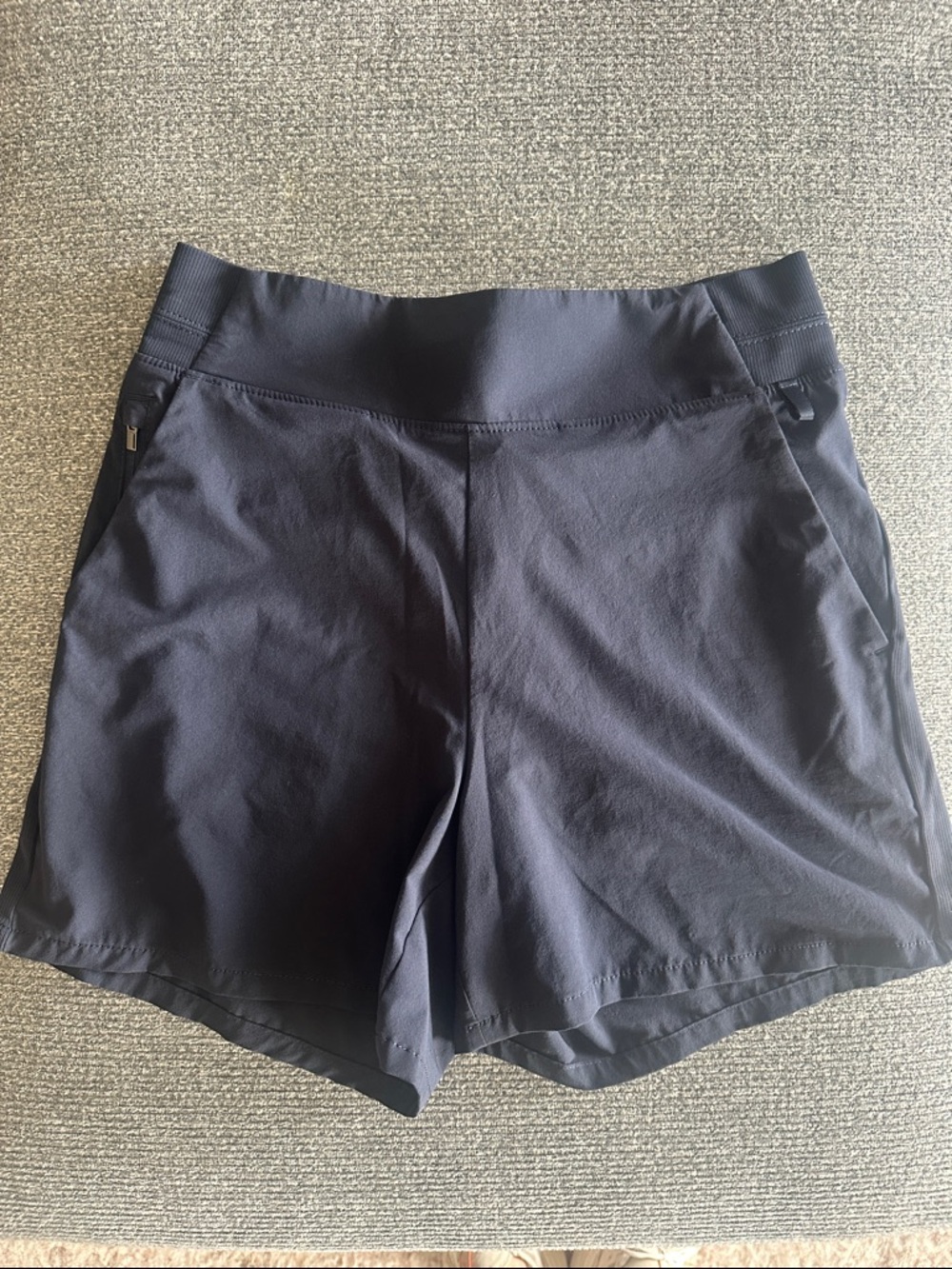 Athleta navy shorts size 6 Tall
